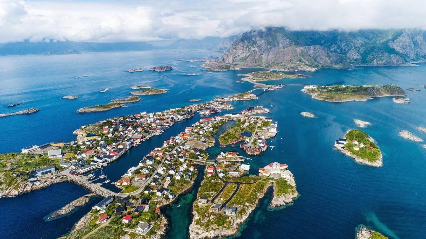 Attraktiv Leilighet Pa Kaikanten I เฮนนิงวาสร์ ภายนอก รูปภาพ
